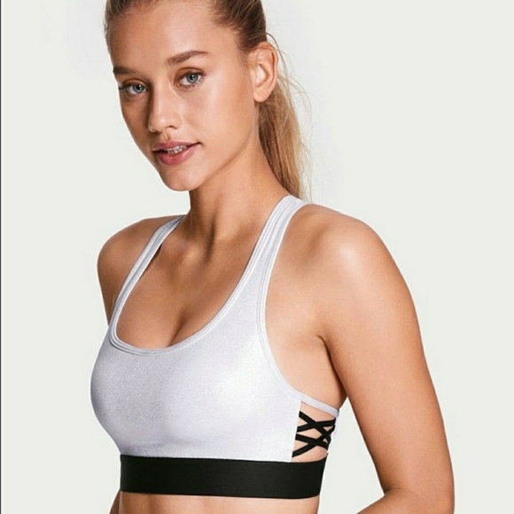 Victoria's Secret Other - 🔥❤ NWOT Victoria's Secret Sports Bra - S